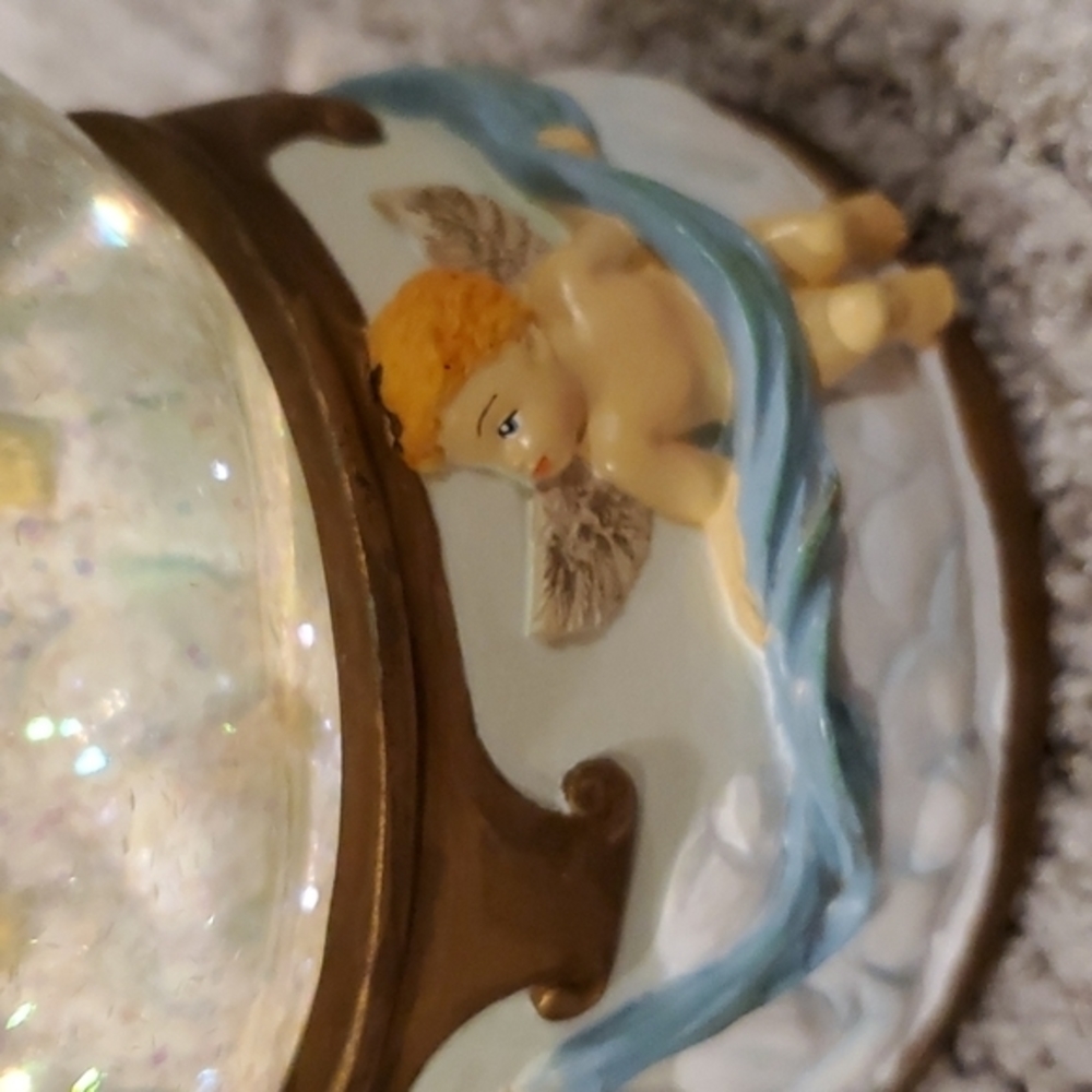 Angel Music box‎ - Picture 4 of 5